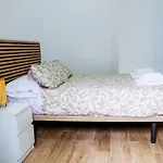 Triana Riverside Guesthouse
